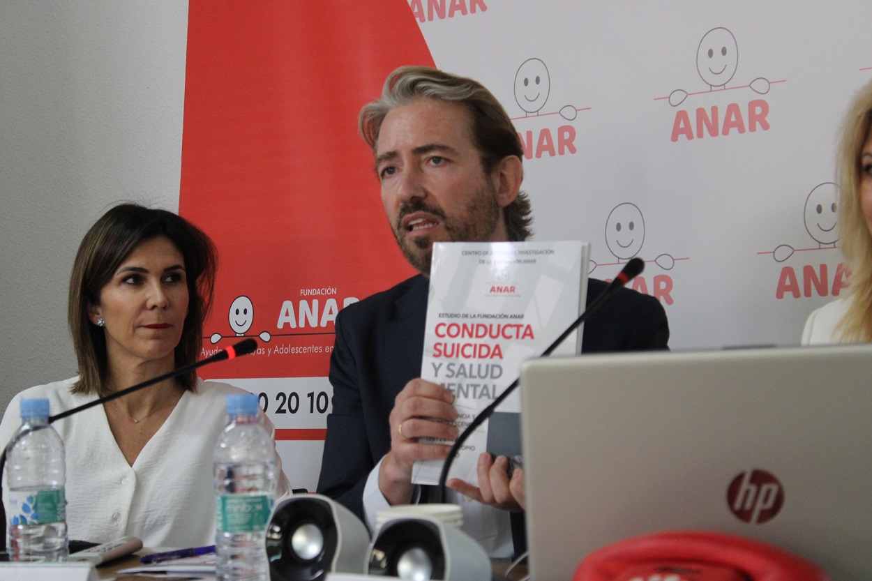 Benjamín Ballesteros durante la presentación del Informe Anual 2022 del Teléfono/Chat ANAR