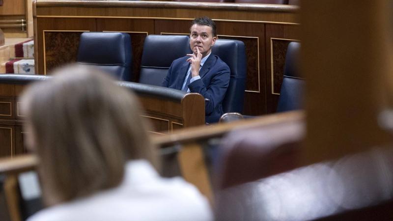 El ministro de Industria, Comercio y Turismo, Héctor Gómez, en el Congreso. EP El ministro de Industria, Comercio y Turismo, Héctor Gómez, en el Congreso. EP