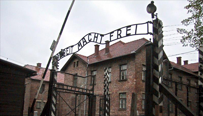 Entrada del campo de concentración Auschwitz (Polonia).