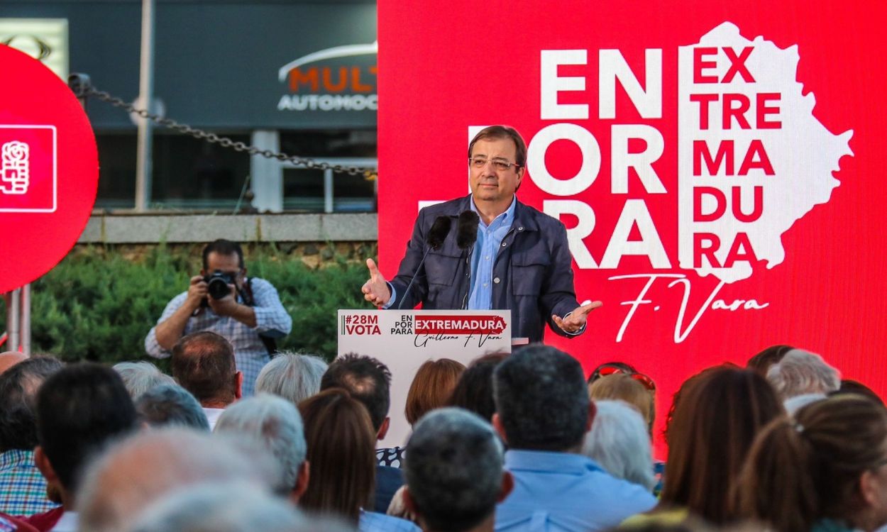 El presidente de Extremadura, Guillermo Fernández Vara, en un acto de campaña. EP.