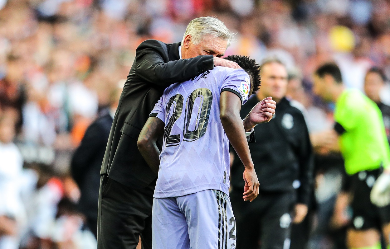 Carlo Ancelotti y Vinicius. EP