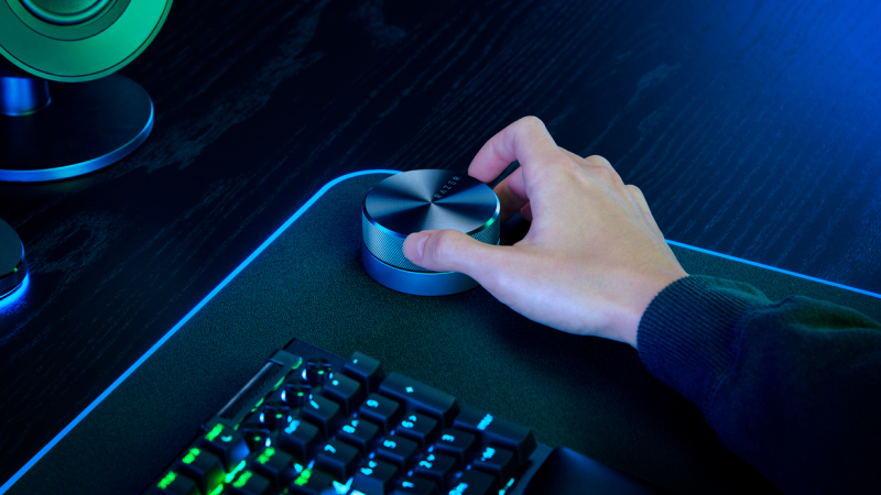 Razer Wireless Control Pod   Razer Nommo V2 Pro La inmersión sonora definitiva para jugadores exigentes 