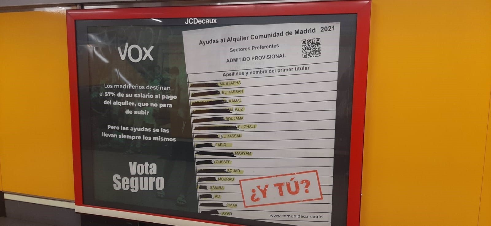 Cartel electoral xenófobo de Vox en el Metro de Madrid. Vox Madrid