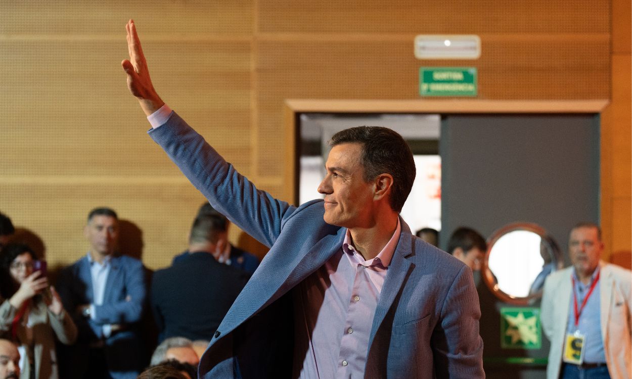 Un experto en comunicación no verbal analiza la gestualidad de Pedro Sánchez. EP