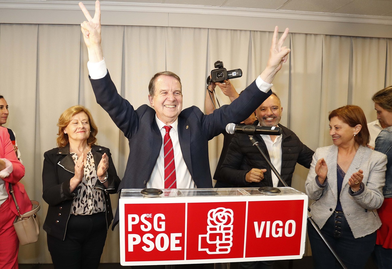 Abel Caballero, celebrando la victoria electoral del 28 de mayo de 2023. EP