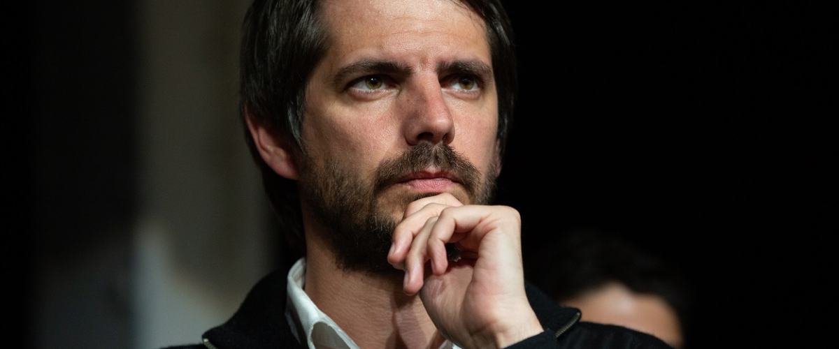 Quién es Ernest Ustarun, el portavoz de campaña de Sumar