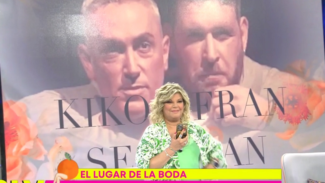 Terelu Campos en 'Sálvame' dando la noticia de la boda de Kiko Hernández. Telecinco