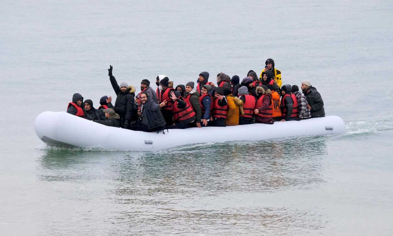 Imagen de archivo de una embarcación de migrantes llegando a la costa. EP.