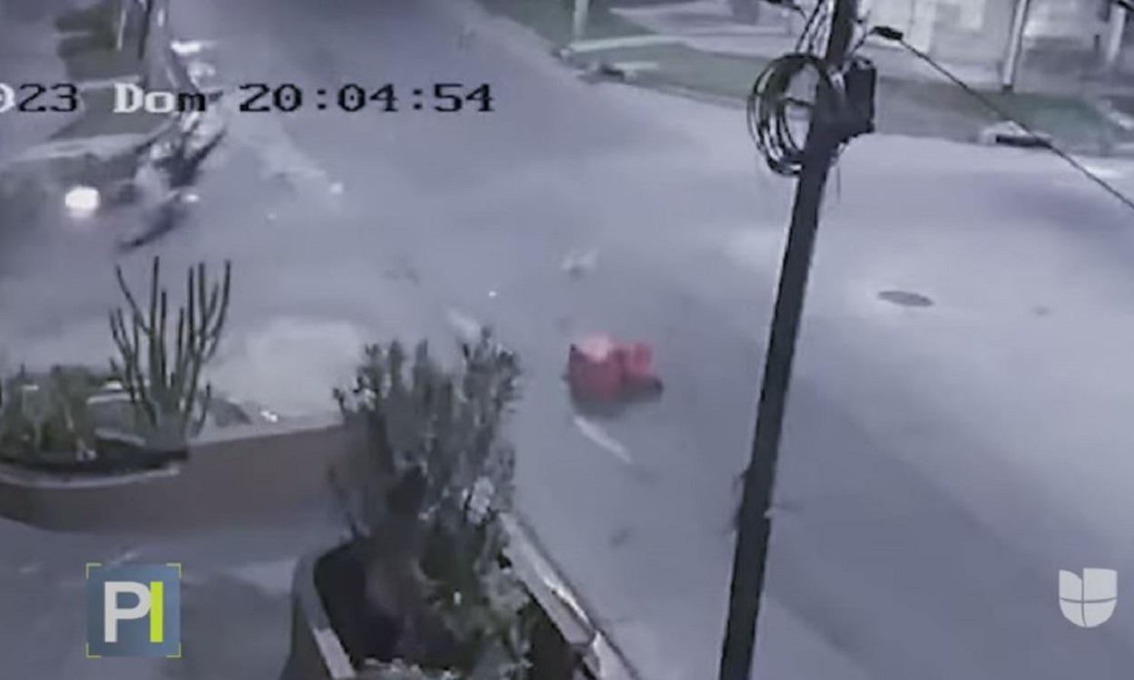 Captura de imagen del accidente por las cámaras de seguridad 