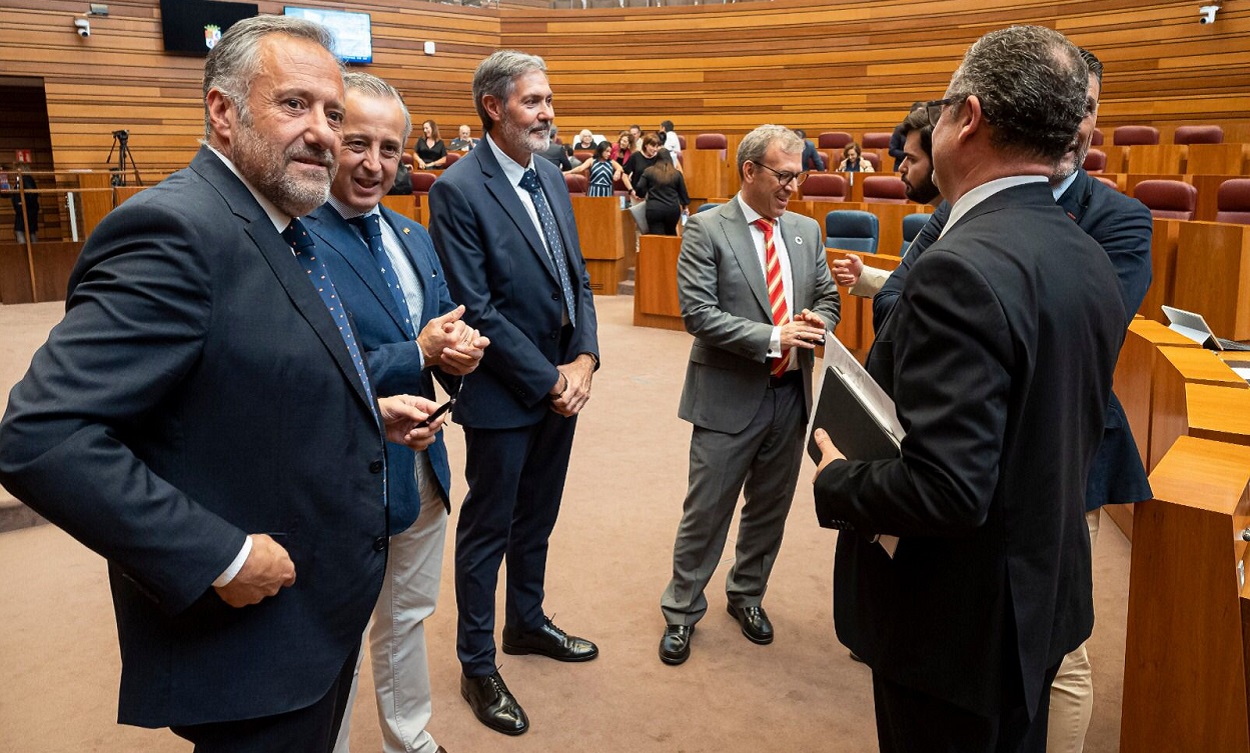 Carlos Pollán, en una sesión de las Cortes. CCYL