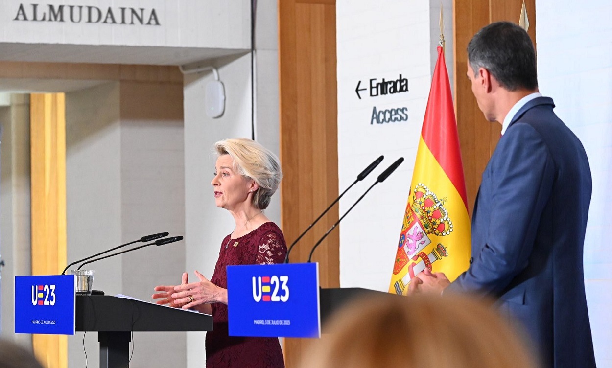 Von der Leyen con Sánchez en Madrid. Twitter