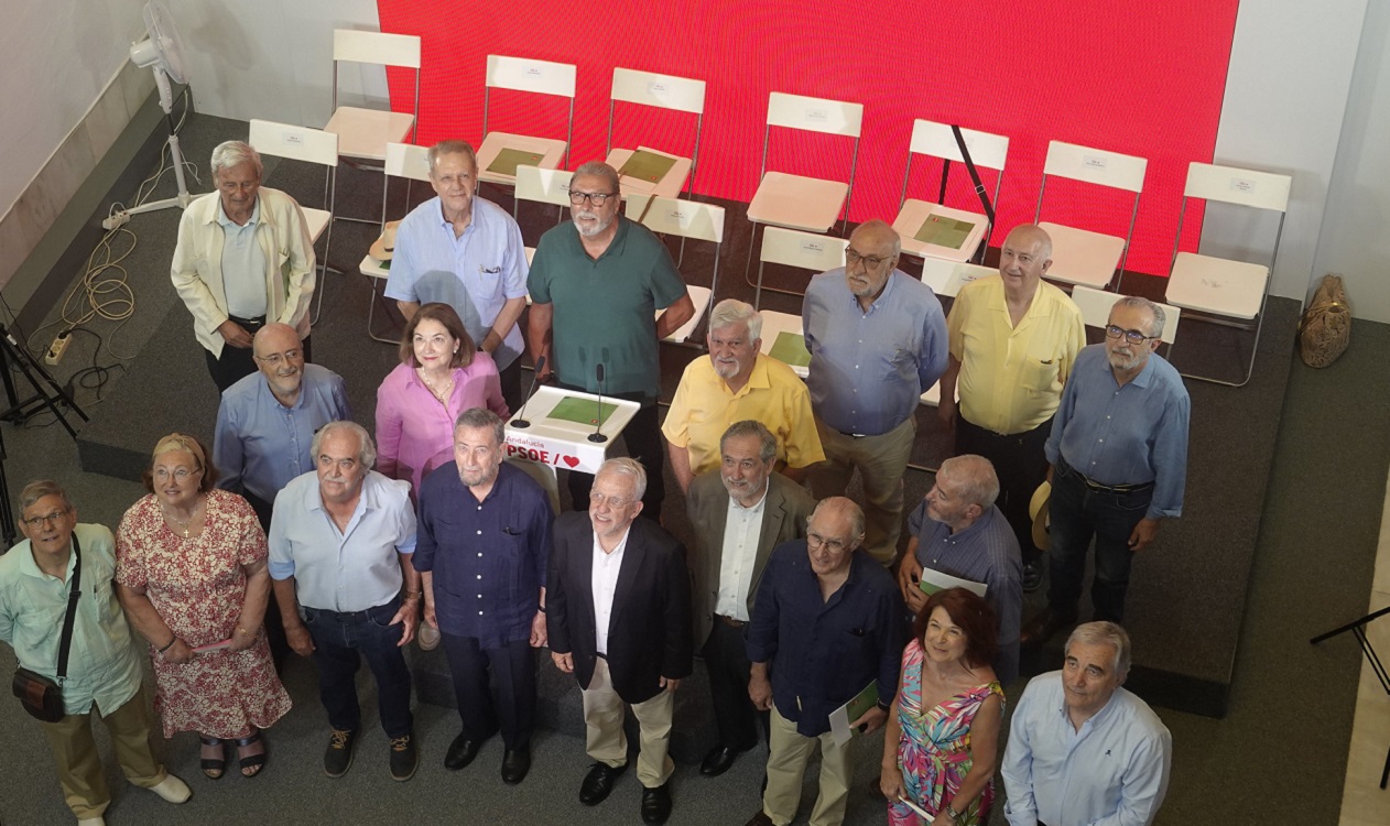 Barones del PSOE andaluz se movilizan en favor de Sánchez. PSOE