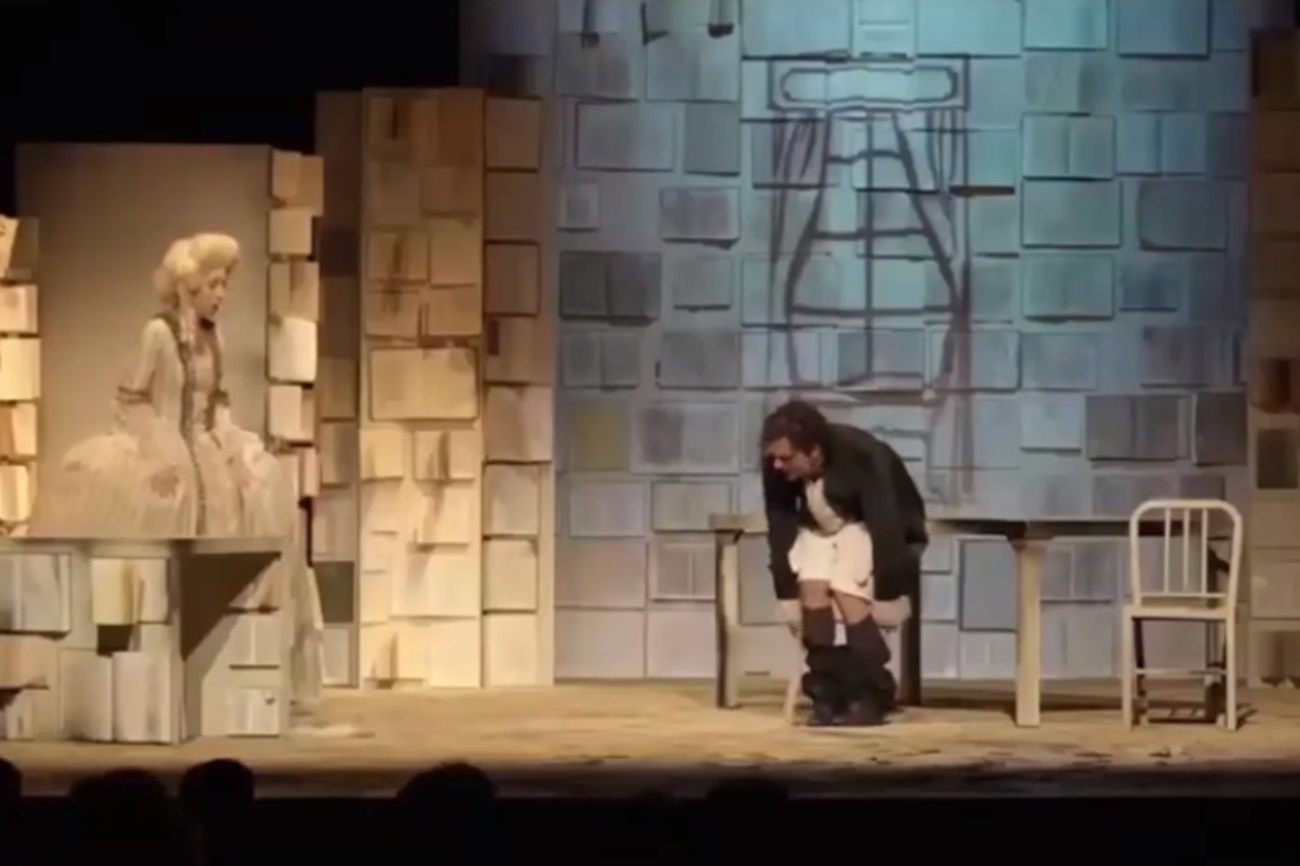 Un momento de la representación de Orlando, de Teatro DeFondo. (Foto: YouTube)