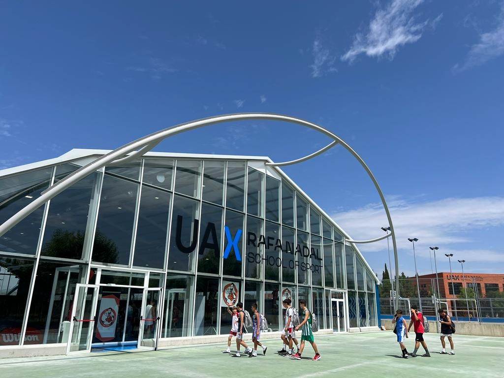 La Escuela de Deporte de la Universidad Alfonso X El Sabio, UAX Rafa Nadal School of Sport, acoge el I Campus Drafteados Calderón
