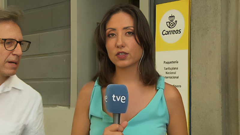 Una vez más, un exaltado intenta reventar un directo en RTVE con el mantra "que te vote Txapote" contra Pedro Sánchez