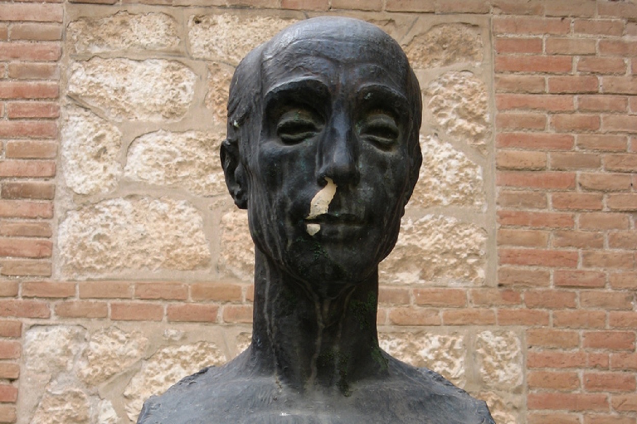 Busto de José Antonio Ochaíta en Guadalajara. Archivo