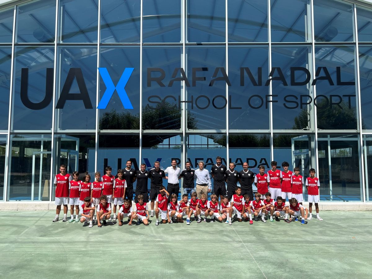 El excampeón mundial de fútbol David Villa elige UAX Rafa Nadal School of Sport para realizar su campus de verano internacional