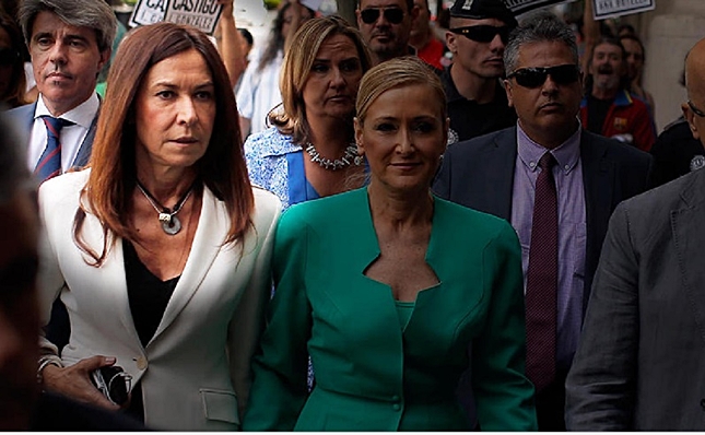 Marisa González junto a Cristina Cifuentes Marisa González junto a Cristina Cifuentes