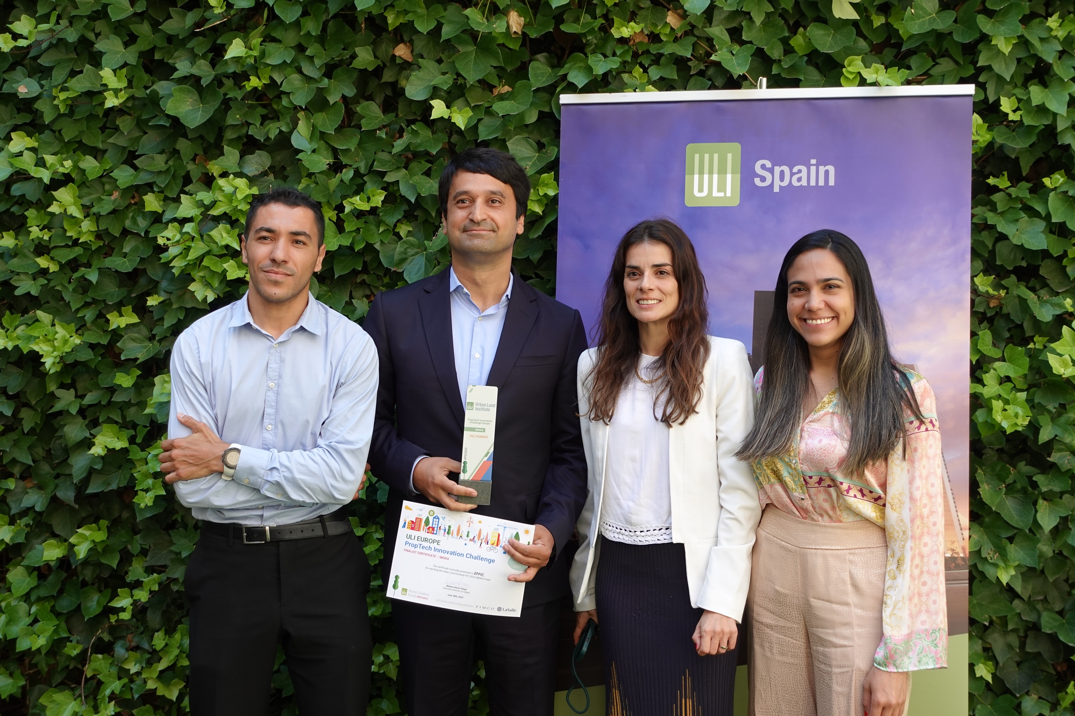 Mohamed El Madani (Alqant y del jurado de Proptech Innovation Challenge del ULI), Praneet Talukdar (Anticipa y Aliseda), Bárbara Recio Pelayo (ULI Spain), Alejandra Jurado (ULI Young Leaders)