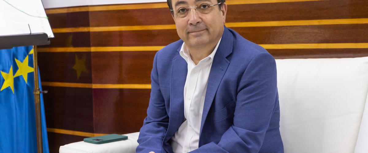 No podemos ser iguales No podemos ser iguales