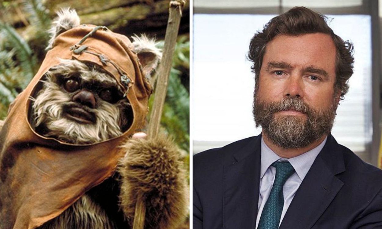 Imagen de un Ewok y a su lado, Iván Espinosa de los Monteros