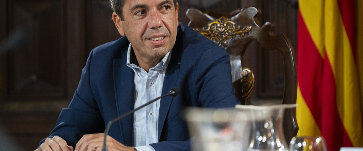 Víctimas y aforamiento: Mazón y Vox pasan el rodillo a dos proposiciones que les dejan en muy mal lugar