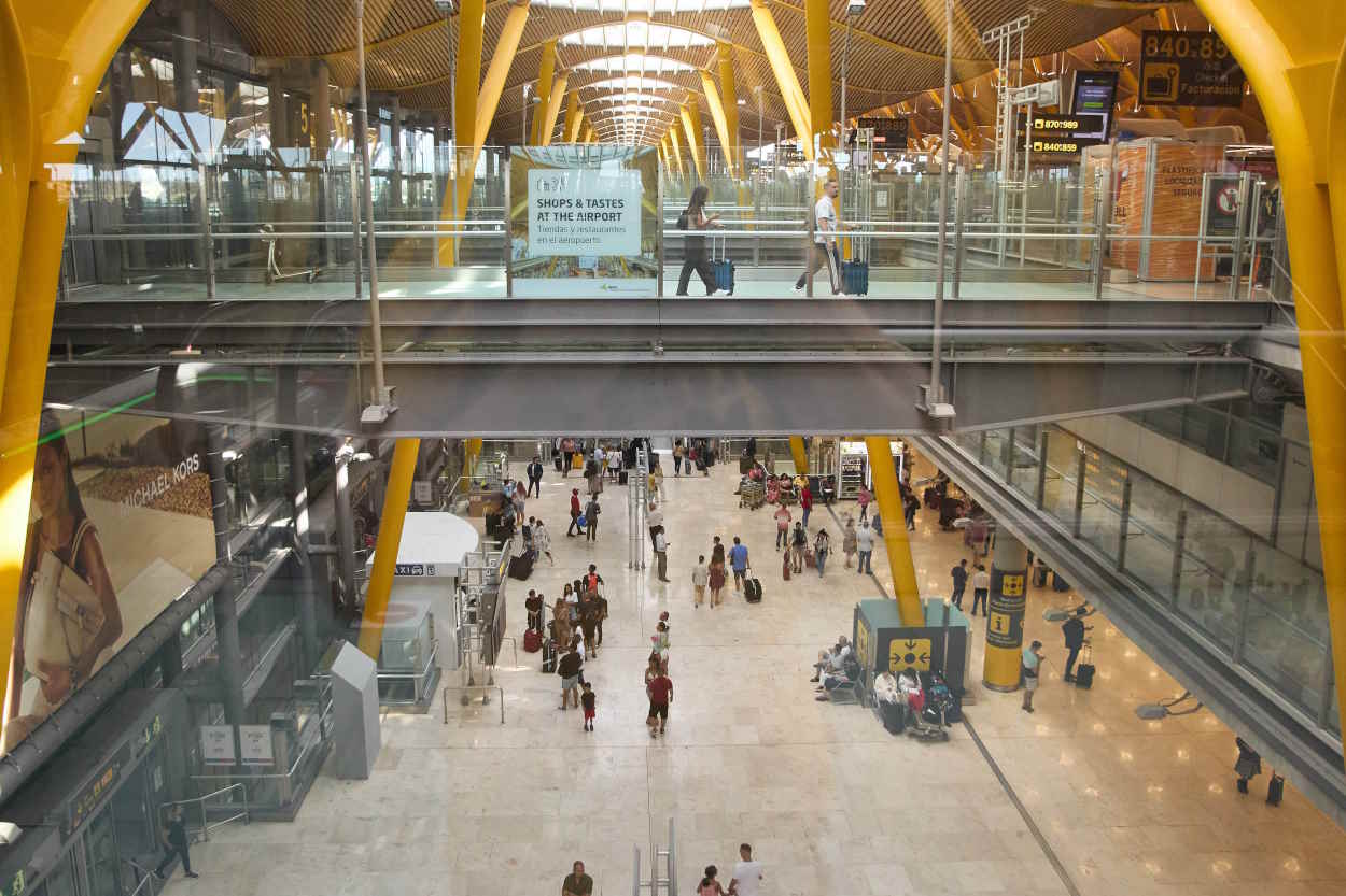 Terminal 4 del aeropuerto Madrid Barajas. EP