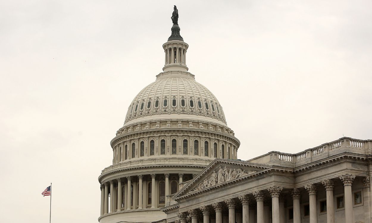 Vista general del Capitolio de Estados Unidos, sede de la Cámara de Representantes y el Senado