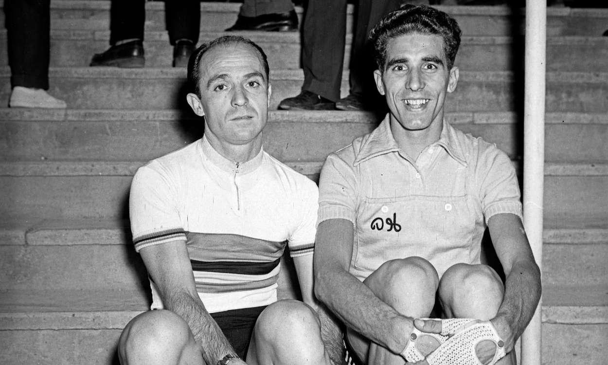 Homenaje en el Estadio de Chamartín a los ciclistas Guillermo Timoner (Campeón Mundial de Ciclismo de Pista) y Federico Martín Bahamontes (Ganador del Tour de Francia).