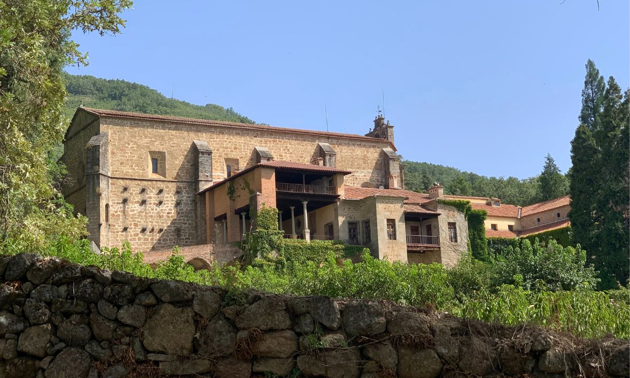 Vista desde fuera del Monasterio de San Jerónimo de Yuste, Cáceres. Irene G. Domínguez