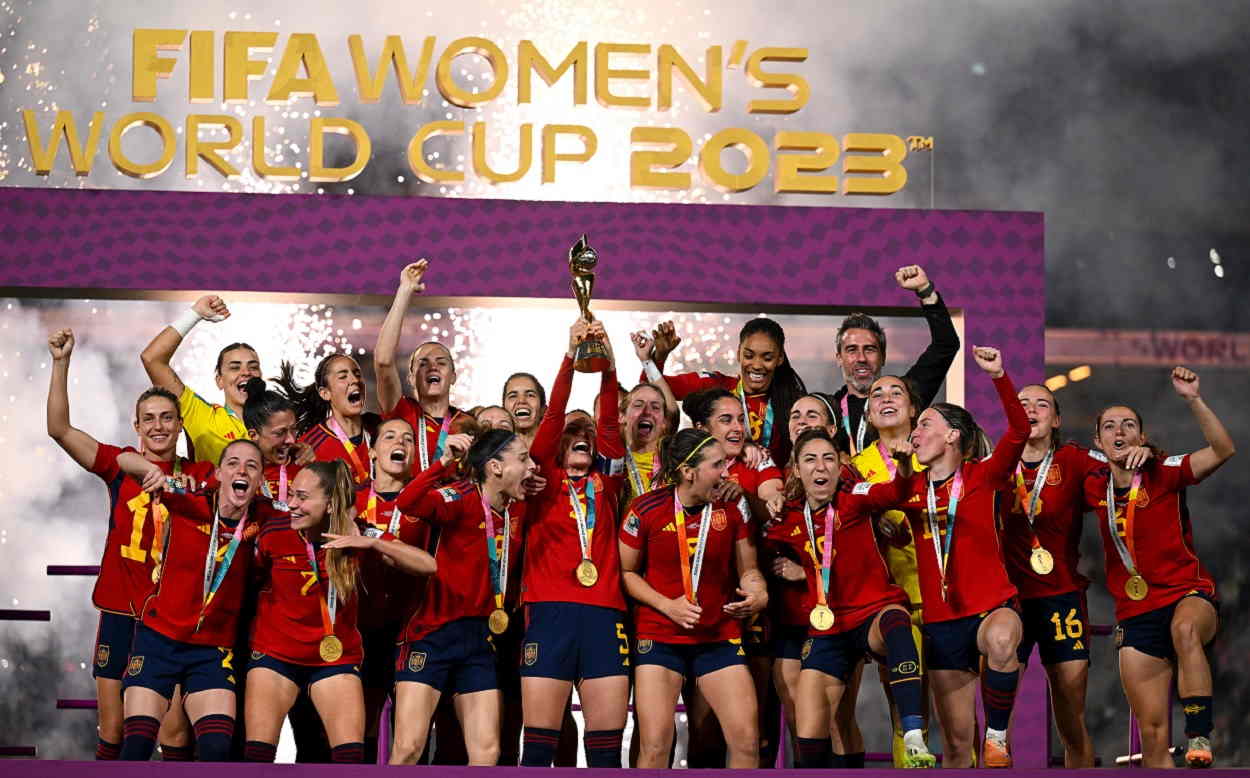 Las jugadoras españolas celebrando su victoria en la final del Mundial. EP