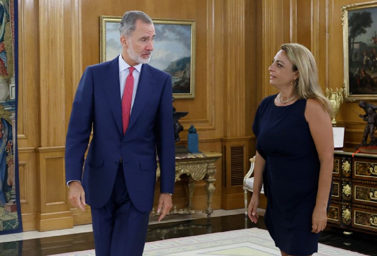 Felipe VI y Cristina Valido, de Coalición Canaria