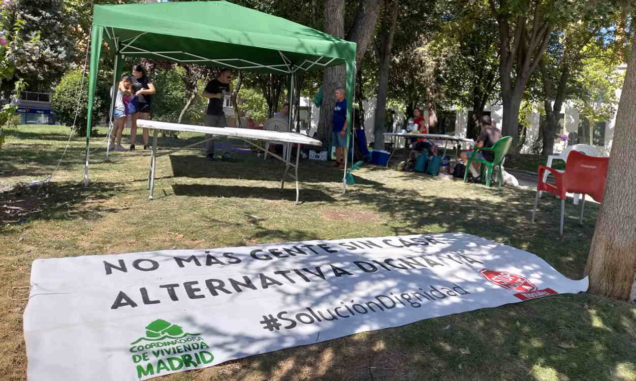 Imagen del campamento de la dignidad. Fotografía de Stop Desahucios Móstoles