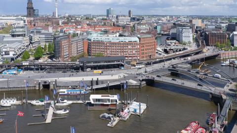 La ciudad de Hamburgo (Alemania), atravesada por cientos de canales, necesitaba de un sistema integral para protegerse de las inundaciones
