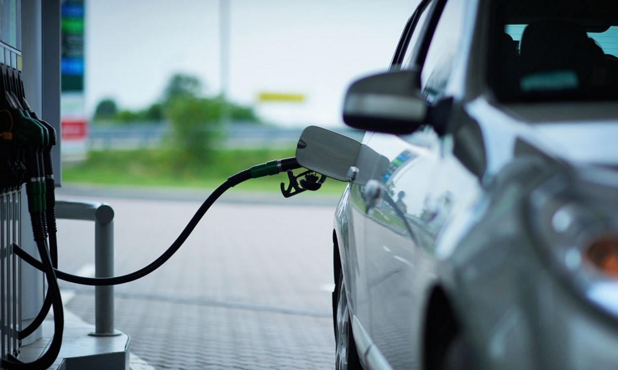 La operación retorno comienza con la gasolina por las nubes. EP.