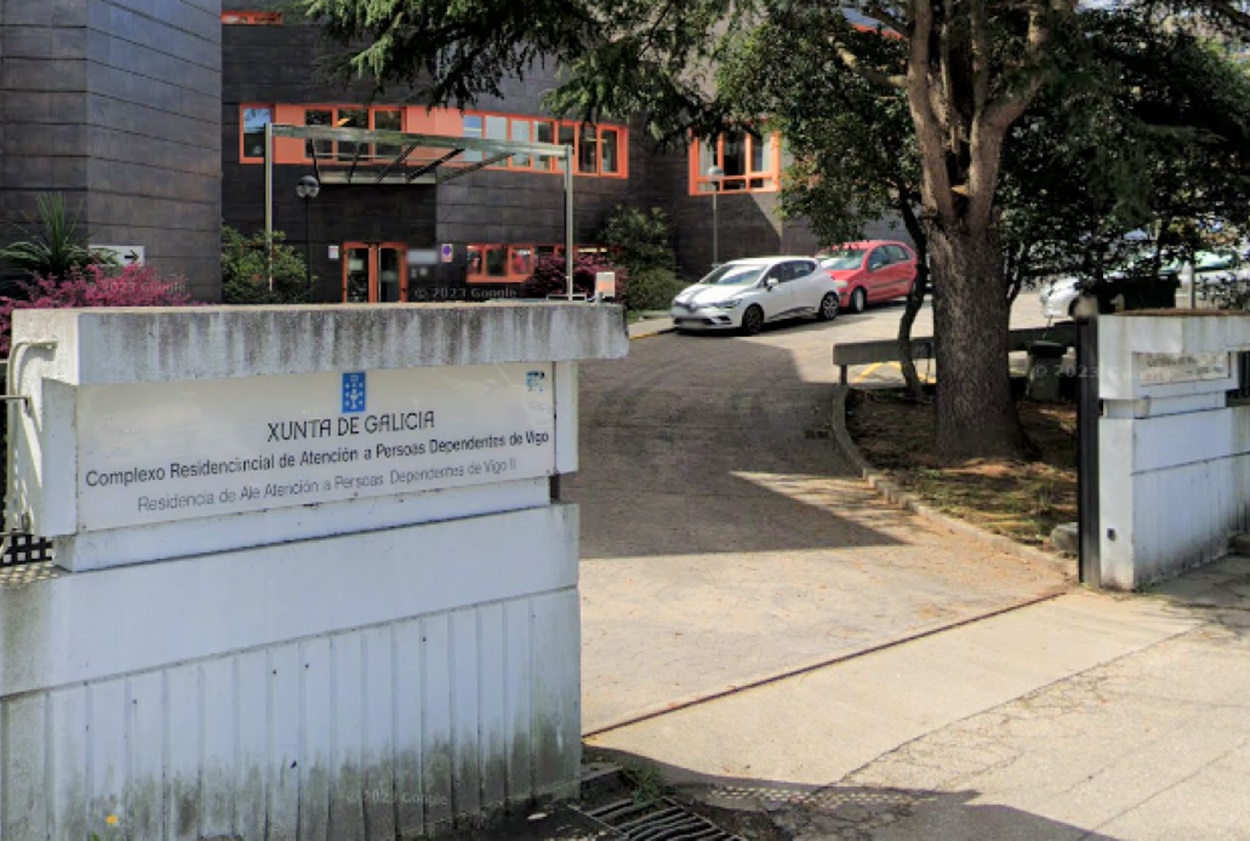 Imagen de la entrada a las instalaciones donde ha tenido lugar la presunta agresión sexual (Foto: CIG).