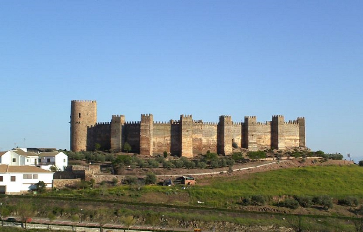 El castillo más antiguo de España. Wikipedia