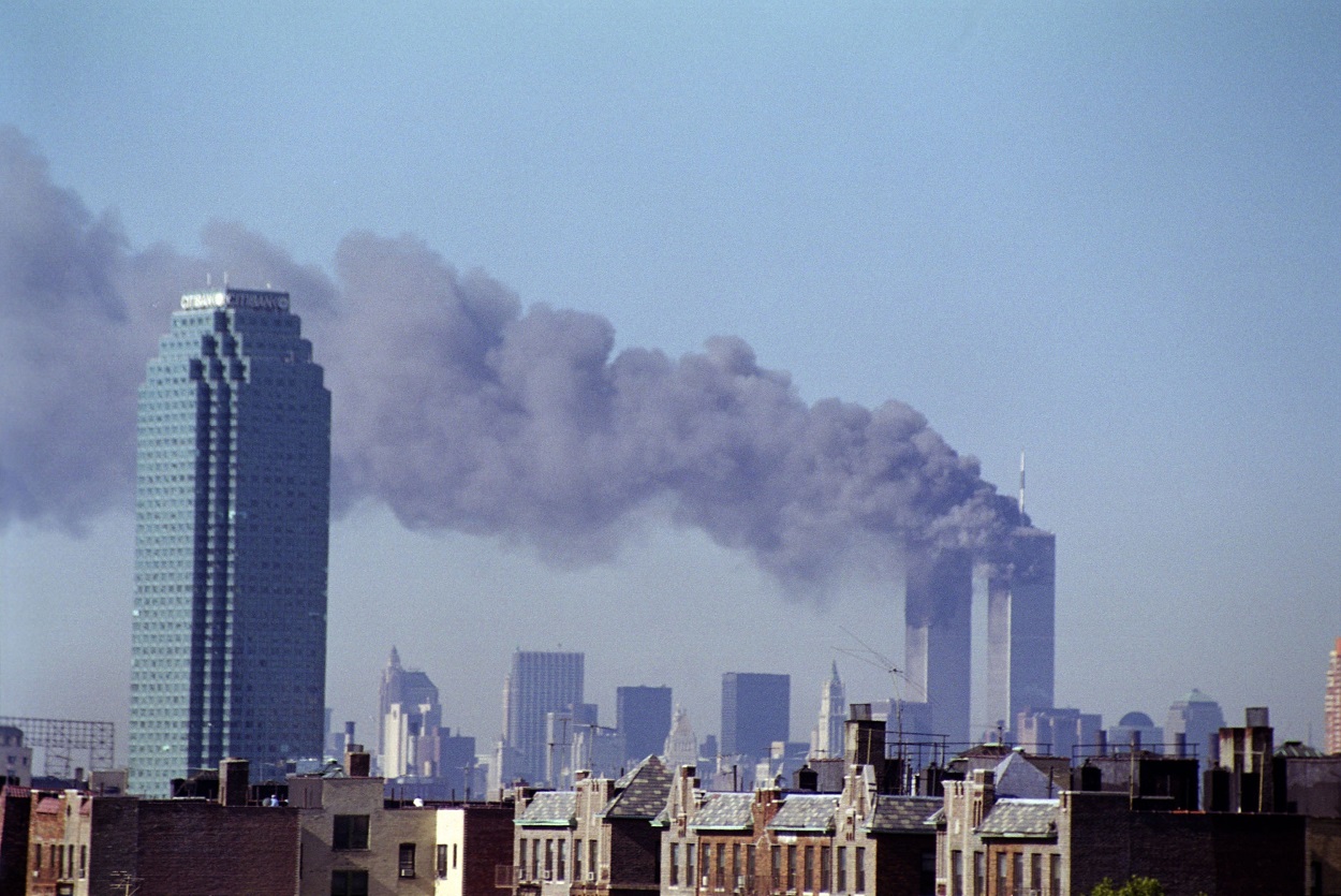 Las torres gemelas del World Trade Center tras los atentados de Al Qaeda del 11 de septiembre de 2001. EP