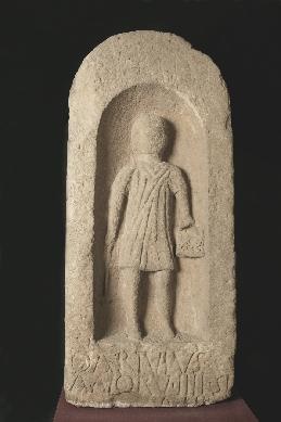 Estela funeraria de Quartulo el niño minero que murió a los cuatro años