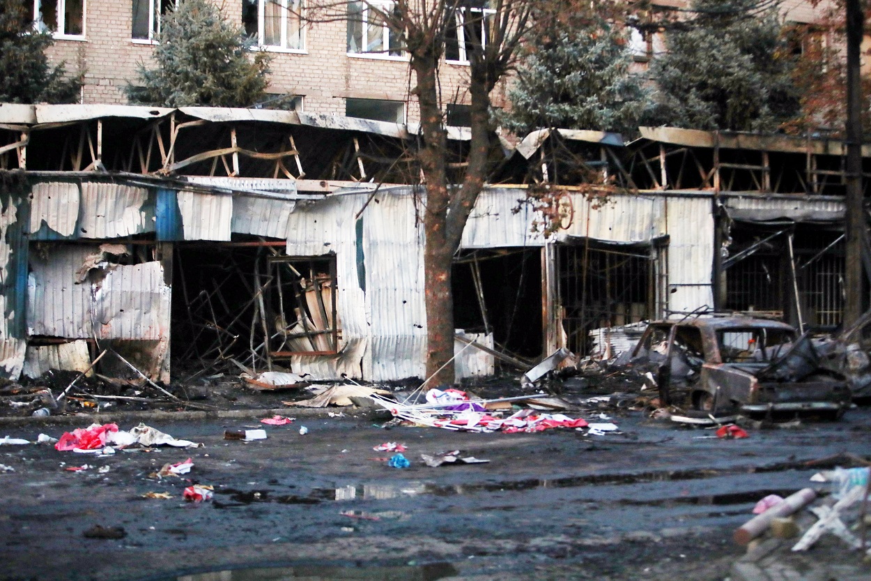 Vista general de la destrucción causada por los ataques aéreos rusos. EP.