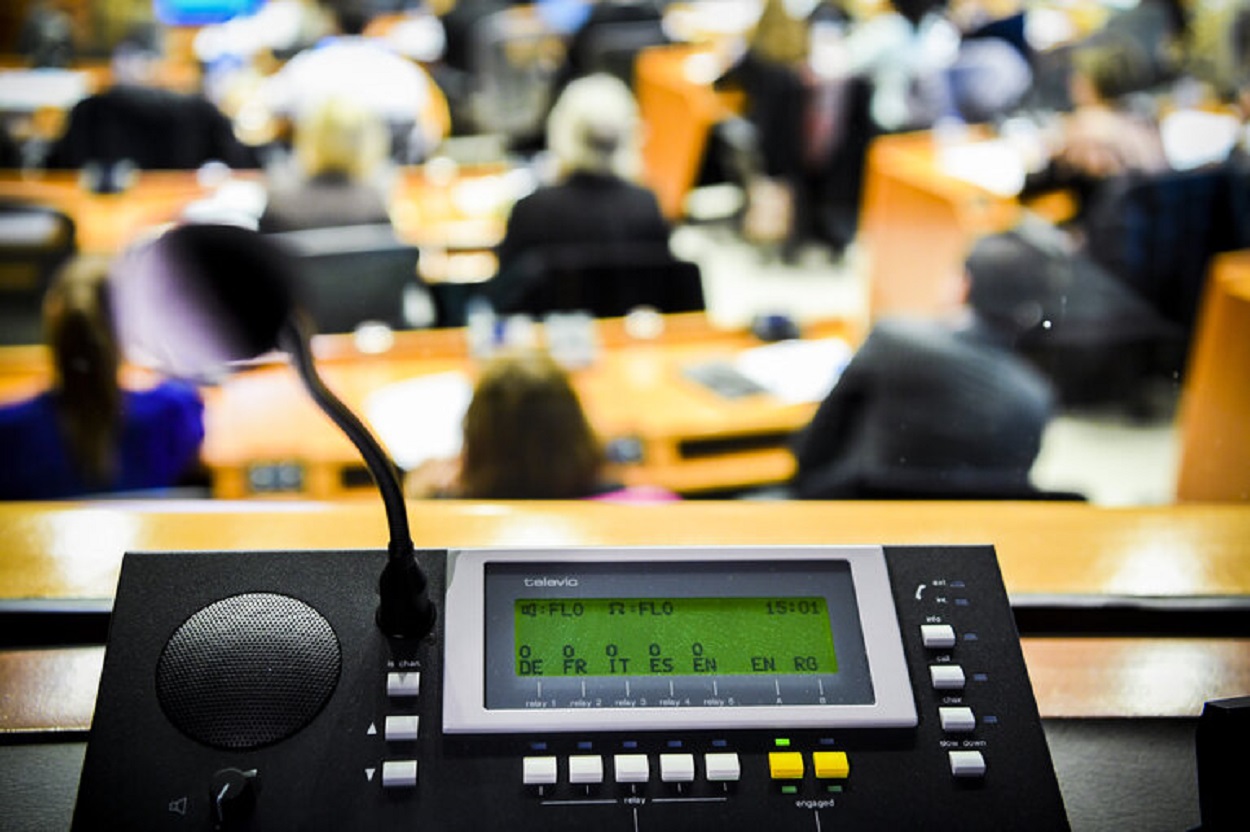 El debate de las lenguas cooficiales de España llega al Parlamento Europeo. PSE.