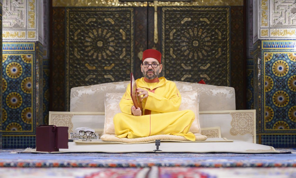 El rey de Marruecos, Mohamed VI, en una ceremonia religiosa. EP.