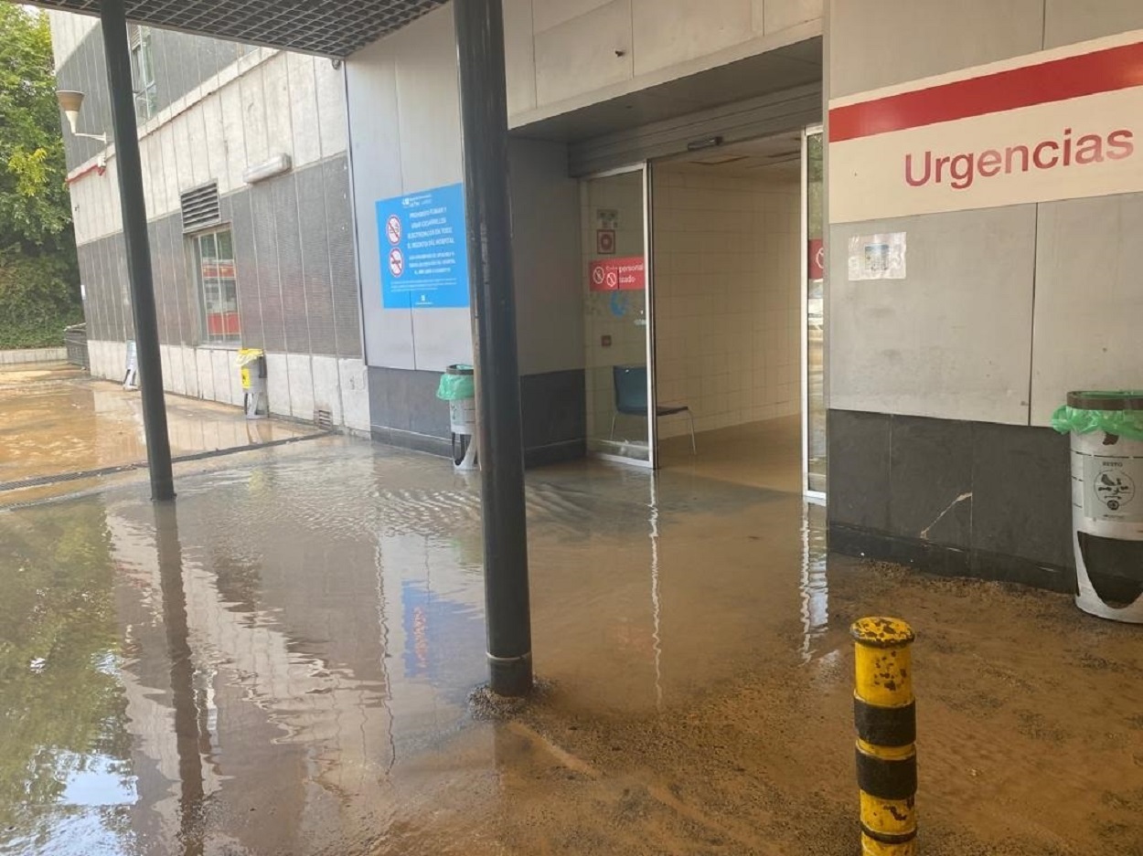 Las urgencias del hospital La Paz, inundadas. EP