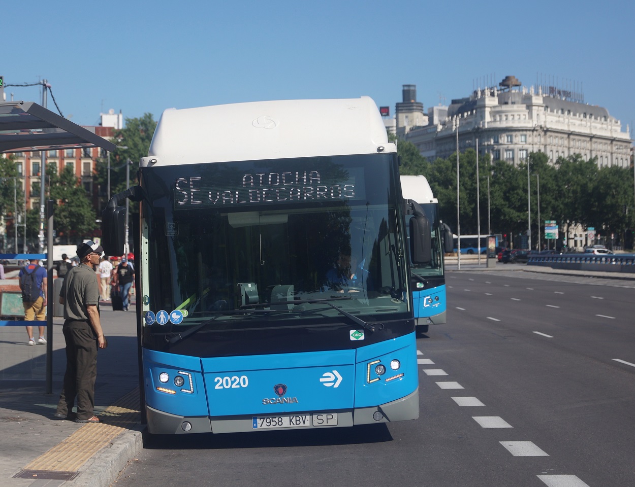 Autobús municipal Servicio Especial alternativo al recorrido de la Línea 1 de metro. Ricardo Rubio / Europa Press