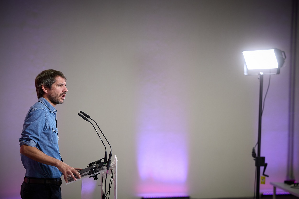 El portavoz de Sumar, Ernest Urtasun, ofrece una rueda de prensa, a 25 de septiembre de 2023, en Madrid (España). Jesús Hellín / Europa Press