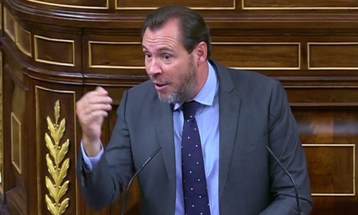 Óscar Puente, en el Congreso de los Diputados
