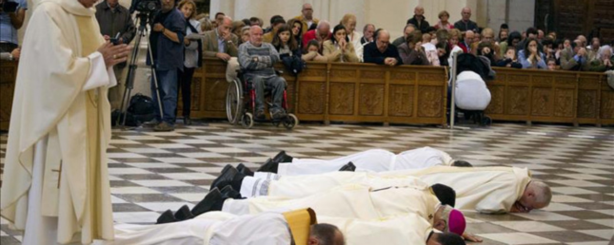 Comienza el juicio del "caso Romanones" en Granada que solo sentará en el banquillo a un sacerdote Comienza el juicio del "caso Romanones" en Granada que solo sentará en el banquillo a un sacerdote