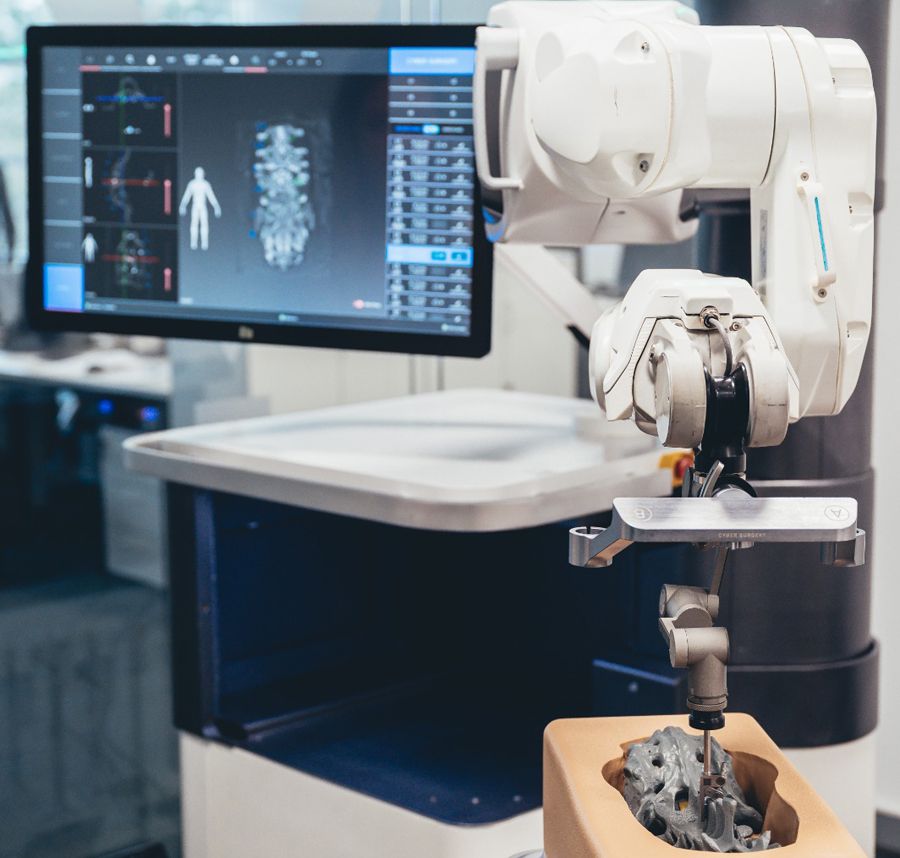  El primer robot quirúrgico del mundo con ‘tracking system’ mecánico