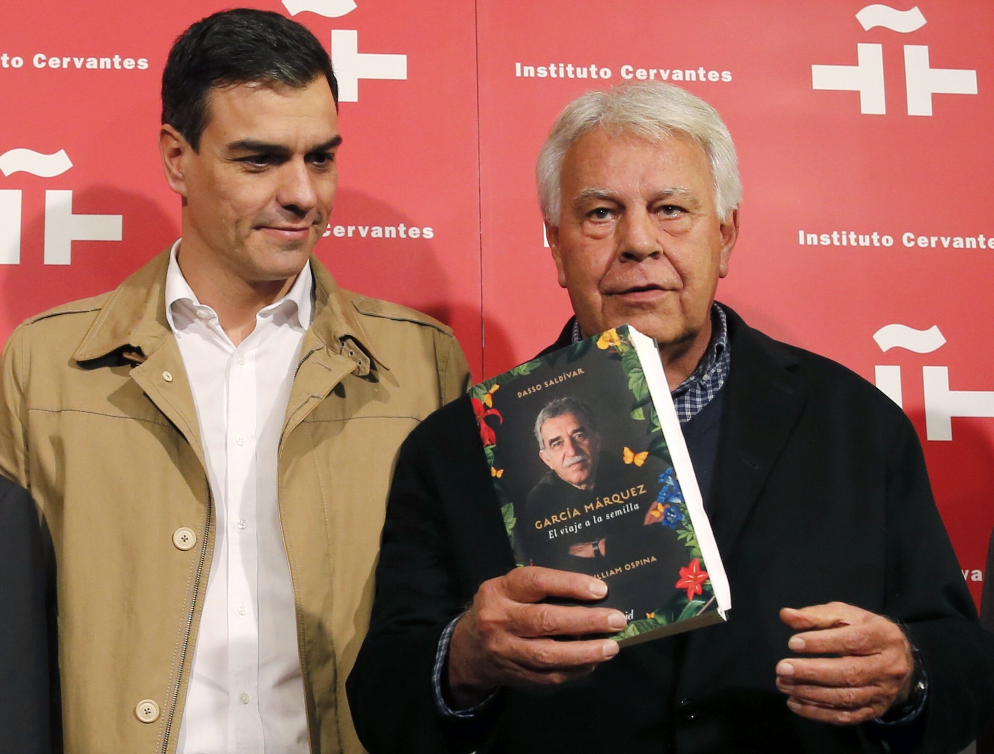 Imagen de archivo de Pedro Sánchez y Felipe González durante un acto