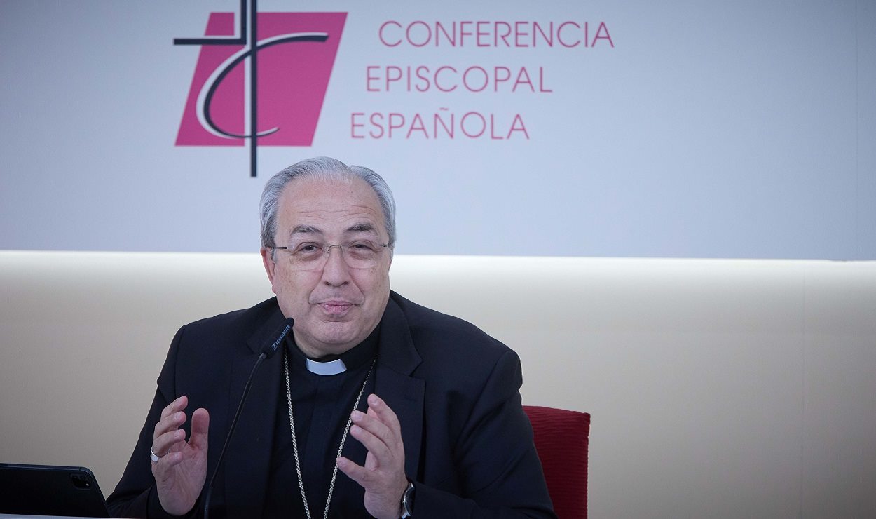 El secretario general de la Conferencia Episcopal y líder de los obispos, Francisco César García Magán. EP